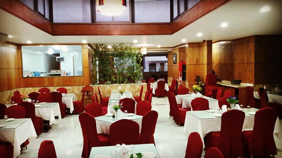 Hotel Pekin Ікіке Екстер'єр фото