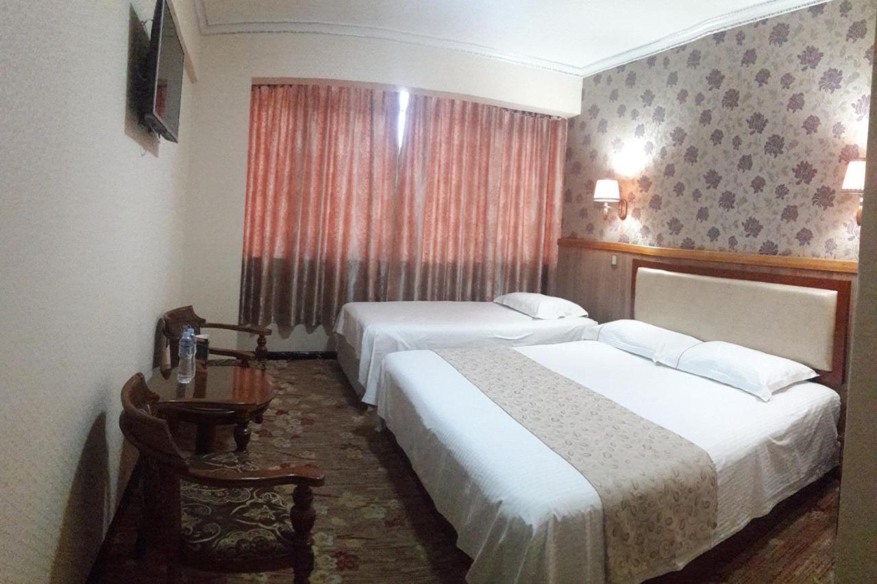 Hotel Pekin Ікіке Екстер'єр фото