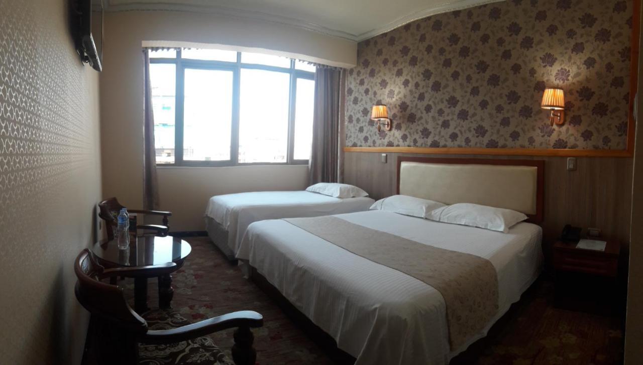 Hotel Pekin Ікіке Екстер'єр фото