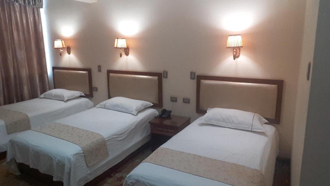 Hotel Pekin Ікіке Екстер'єр фото