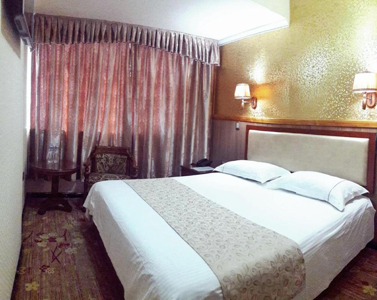 Hotel Pekin Ікіке Екстер'єр фото