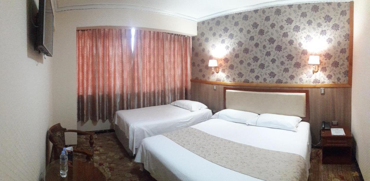 Hotel Pekin Ікіке Екстер'єр фото